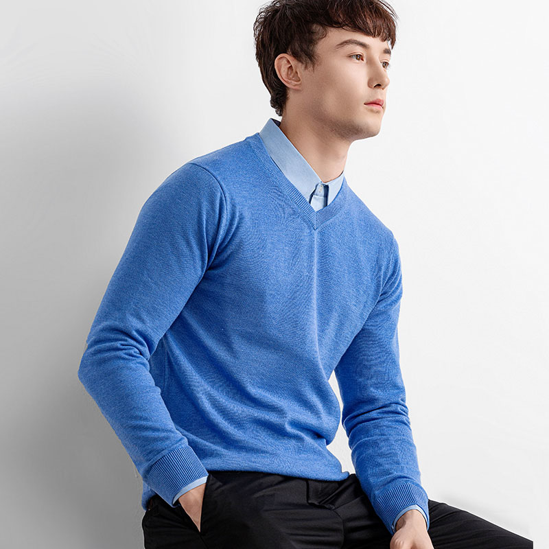 Pull à couleau rond pour femmes et pull à cou rond sont des articles de mode essentiels avec les avantages suivants: